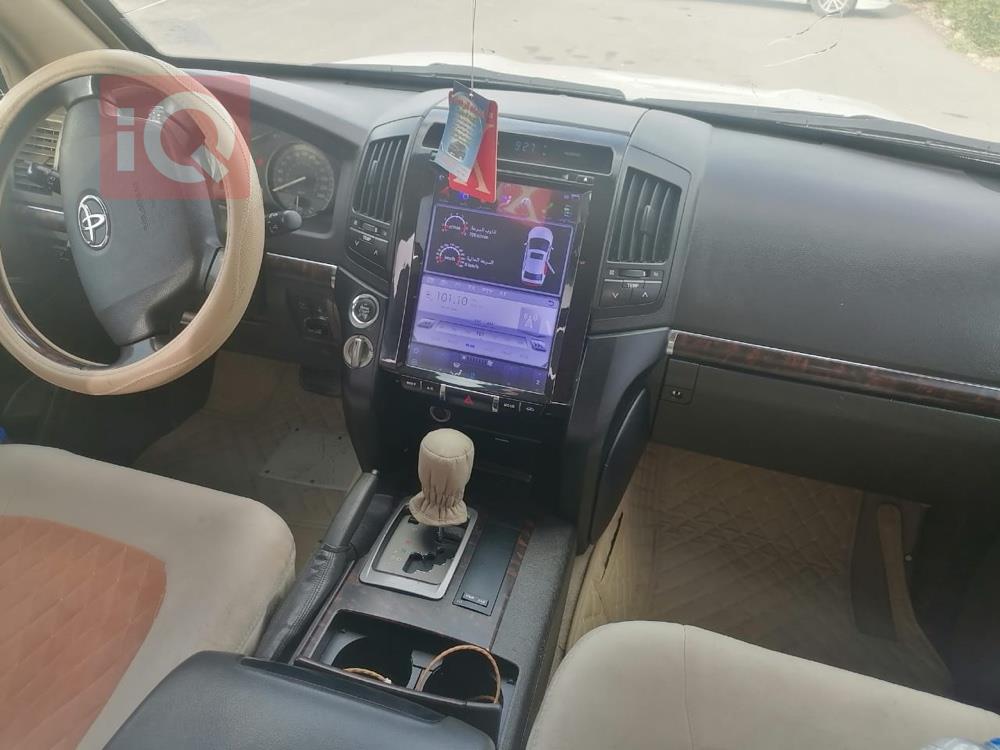 تويوتا لاندكروزر